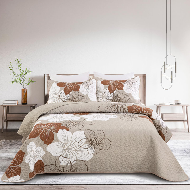 3 Piece Botanical Floral Quilt Set  with Pillow Shams Soft Lightweight Flower Bedding Set for All Season, Taupe
