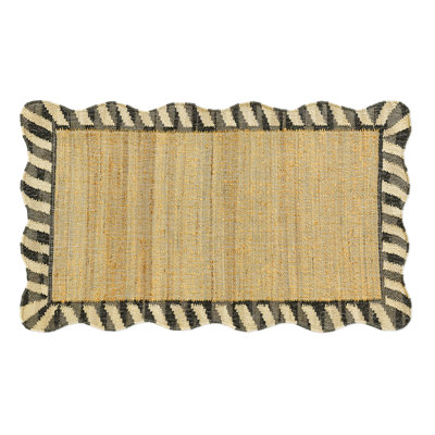 Jute Scalloped Black And White Rug