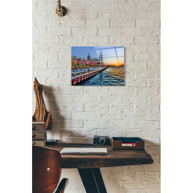 «Sunrise at the Pier», art mural en verre acrylique, H 12 po x l 16 po x P 0,12 po