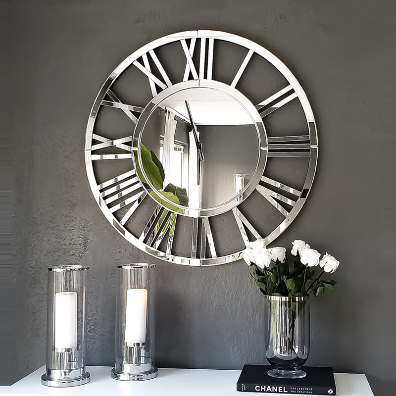 Marielisa Round Wall Clock, Medium
