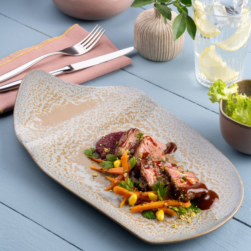 Assiette Futura Signature en porcelaine de qualité supérieure MOHENJODARO, 12 x 8 po