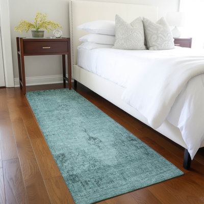 Nayelin Machine Washable Oriental Indoor/Outdoor Rug