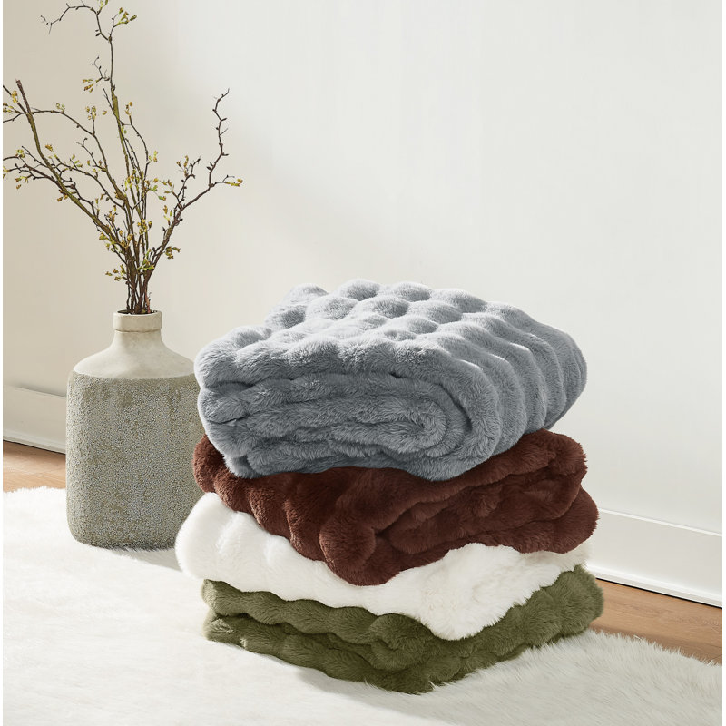 Brooklyn Loom Bubble Faux Fur Comforter Set, King Comforter + 2 Shams, Ivory