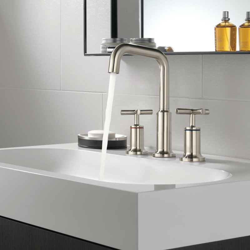 Centerset 2-handle Bathroom Faucet, Brushed