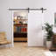 Porte de grange à panneaux en bois manufacturé massif avec trousse de quincaillerie d'installation-70988271-76581558