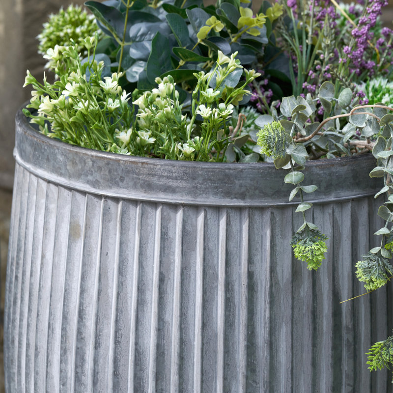 Bethke Pot Planter