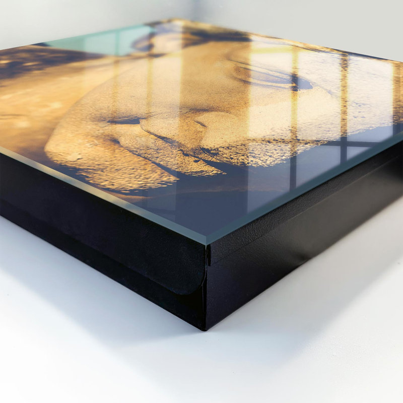 Key cabinet for wall, Opens to the right, 30x30x5, Black, A golden sculpture in warm light, 