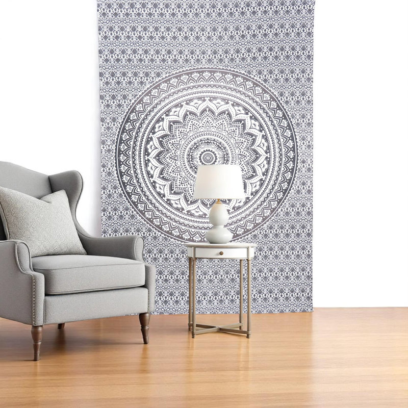 Tapisserie 80 po x 56 po Mandala