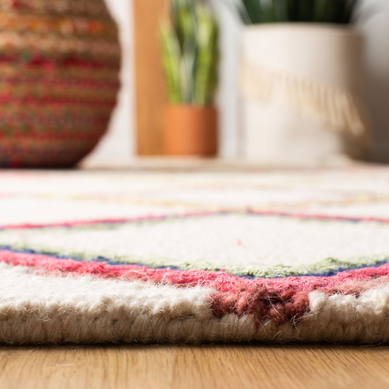 Derose Hand Tufted Wool Southwestern Rug, Round 5'