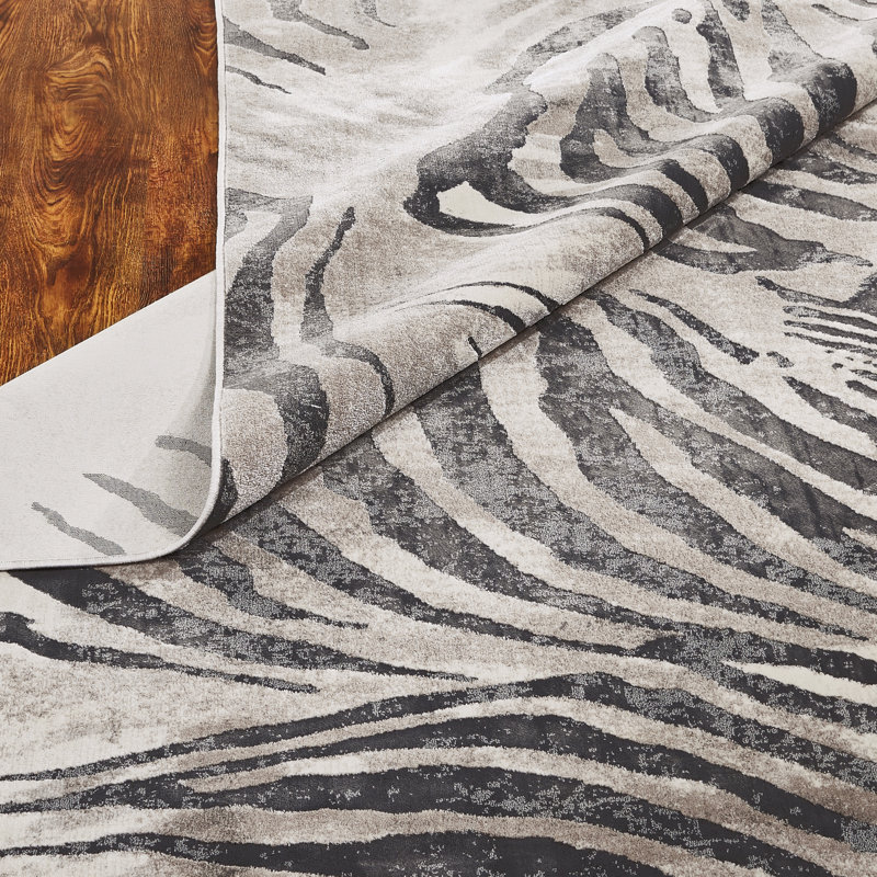Animal Print Indoor Rug, Round 6'7"