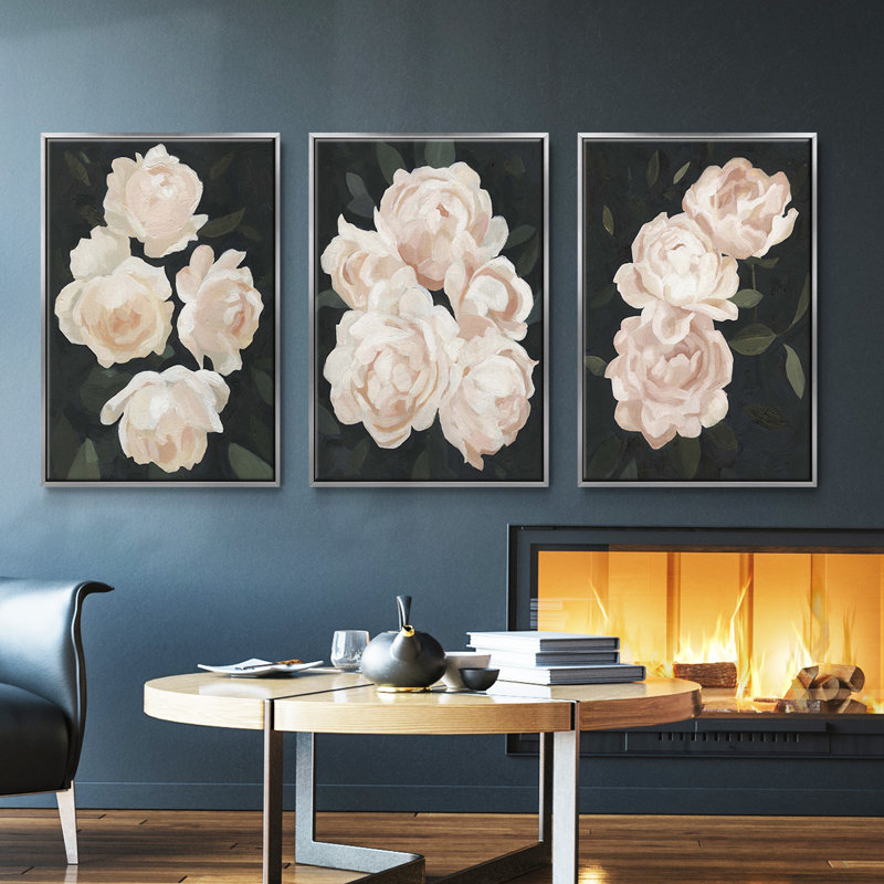 «Nighttime Flora I», ensemble de 3 toiles encadrées, H 40 po x l 78 po, Argent