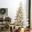 Sapin de Noël élégant enneigé avec lumières-648887275