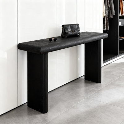 Console en béton texturé avec un design moderne, des bords arrondis lisses et des pieds de nivellement non marquants pour le salon, l'entrée ou le bureau