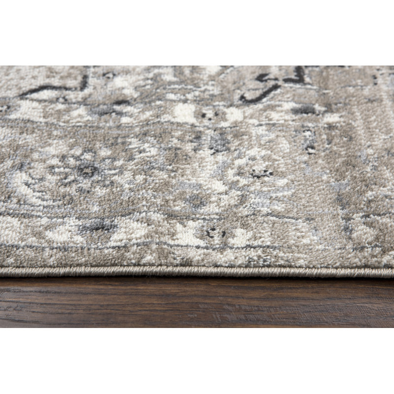 Alexander Oriental Indoor Rug, Runner 5'2" x 7'3"
