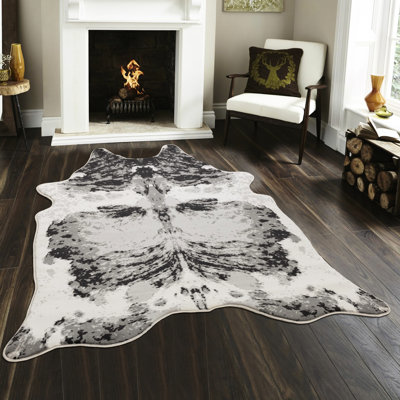 Tapis en cuir de vache gris argenté, 60 po de largeur, style rustique moderne, fabriqué à la machine, pour un usage familial avec motif, 84 po Profondeur, tissé à la machine Wild Lodge Mountain