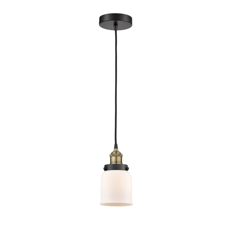 Luminaire suspendu en forme de cloche à 1 lumière Buckhall, H 9,5 po x l 5 po x P 5 po, Blanc mat, Laiton antique noir