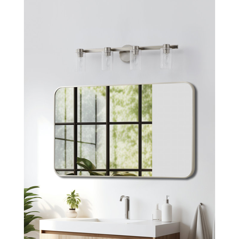 Éclairage pour salle de bain 4 lumières en nickel brossé Dungannon, Nickel brossé, H 7,25 po x l 30,5 po x P 5,75 po