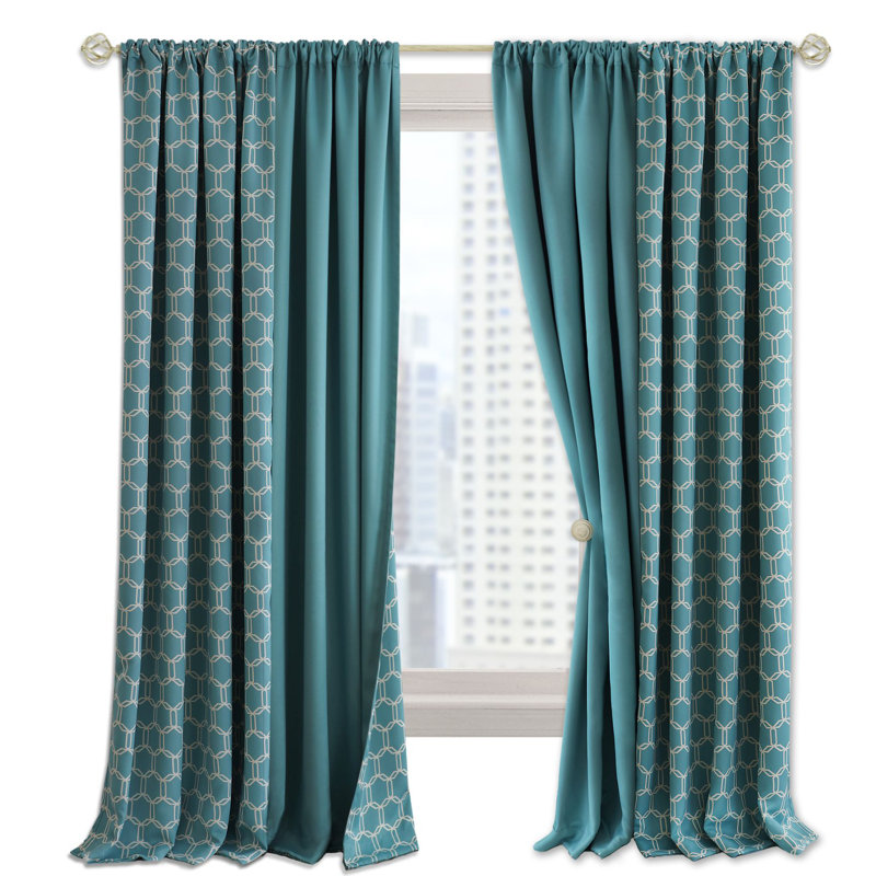 Panneau de rideau simple semi-transparent géométrique Crutcher, l 50 po x L 84 po, Turquoise