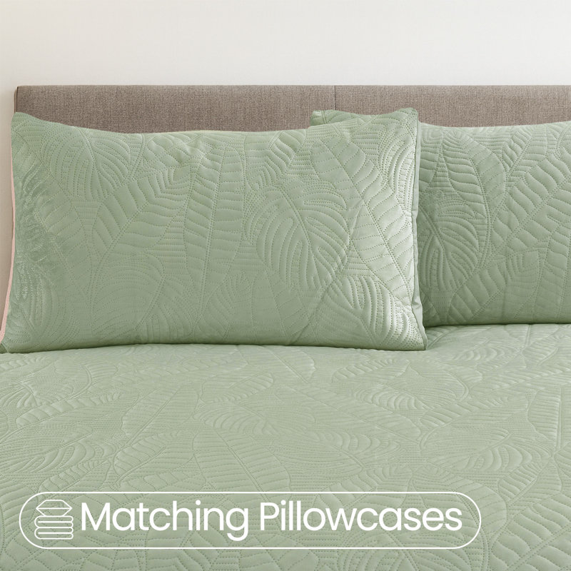 Velvet Embossed Leaf Pattern Savannah Duvet Set, Super King Duvet Cover + 2 Pillowcases, Green