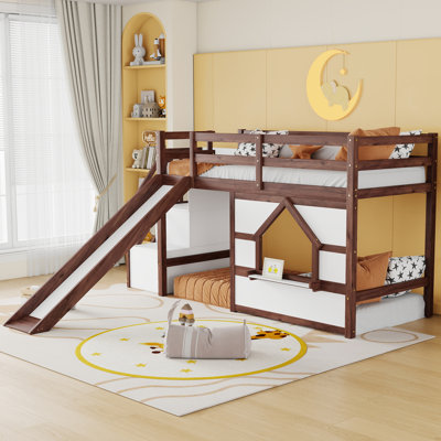 Lit mezzanine PlayNest pour enfants en pin massif avec escalier de rangement