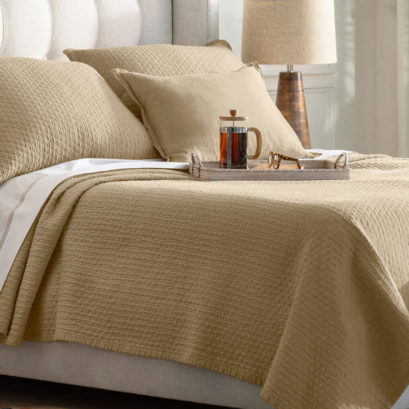 Dawn Modern & Contemporary Hemp Quilted Coverlet, Croissant, Queen Coverlet