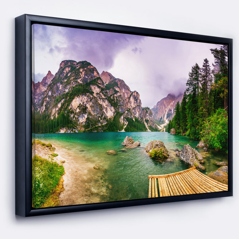 «Mountain Lakeentre les montagnes», reproduction de photo sur toile tendue, H 12 po x l 20 po x P 1 po, Cadre noir