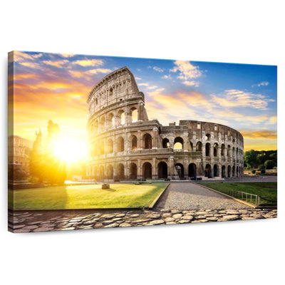 Vanna Morning Sun At The Colosseum
