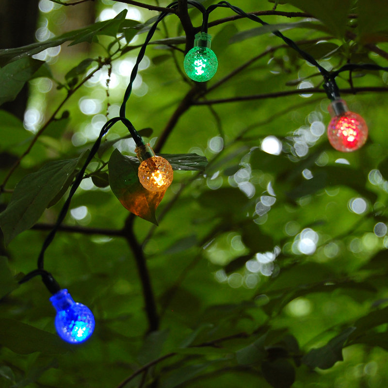 Guirlande solaire avec boules à facettes