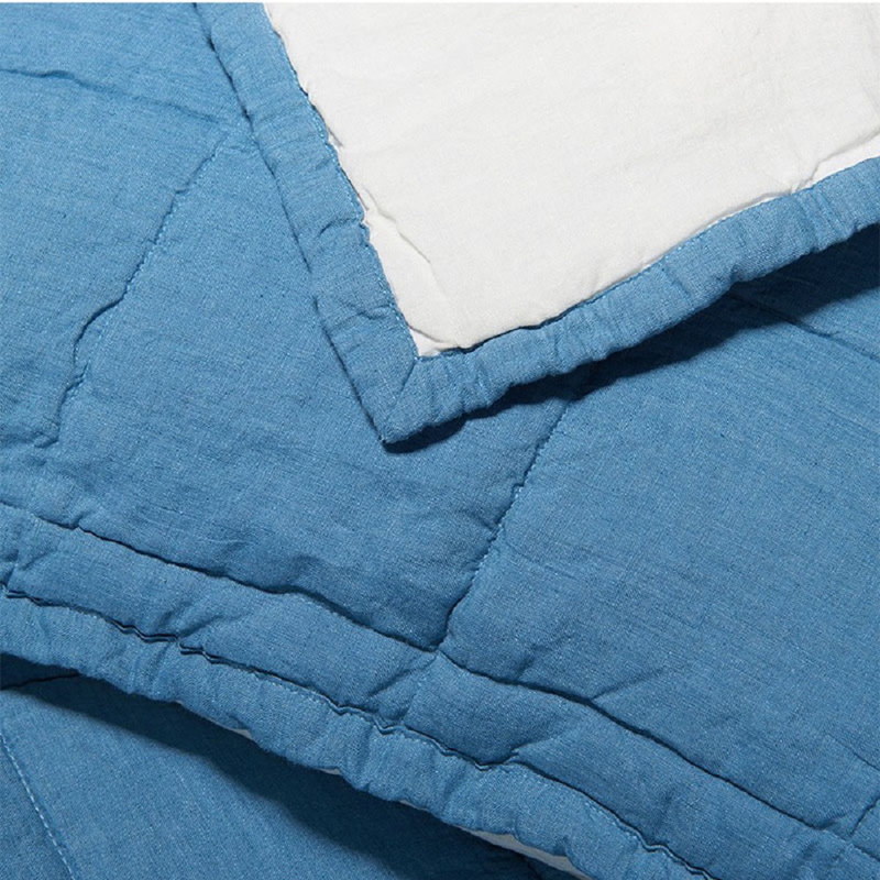 Percale Quilt, Twin Quilt, Aruba blue and White
