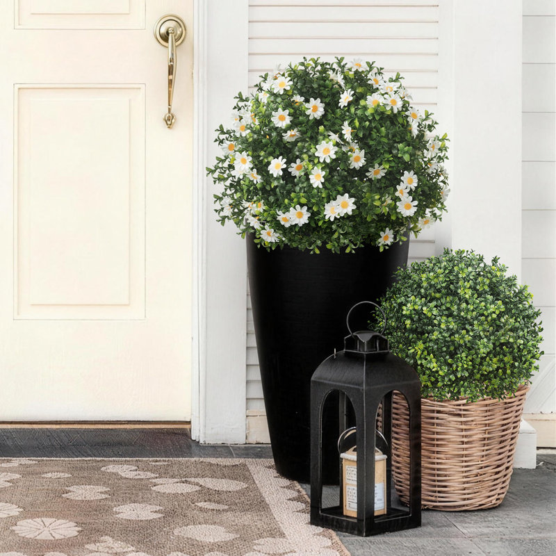 Artificial Daisies Flower Outdoor, 2 Pack Artificial Boxwood Topiary Ball, Fake Plants Plastic Shrubs Faux Evergreen Greenery for Front Door Garden Indoor Home Decor
