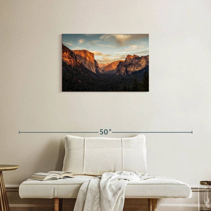 Alvord Setting Sun Beyond, 20" H x 30" W