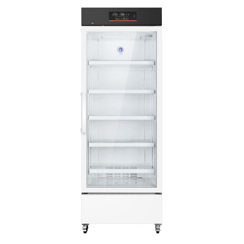 KoolMore 15 Cubic Feet Reach-In Refrigerator - 25.7''