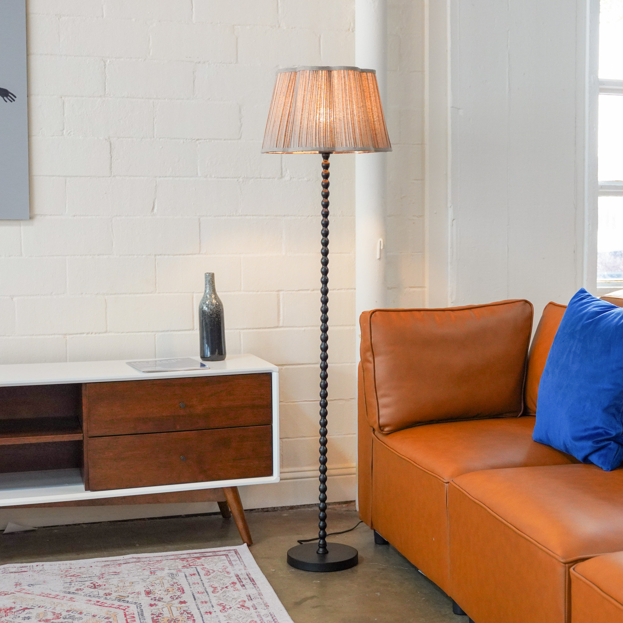 Textured Floor Lamp Ideas For Small Spaces preview