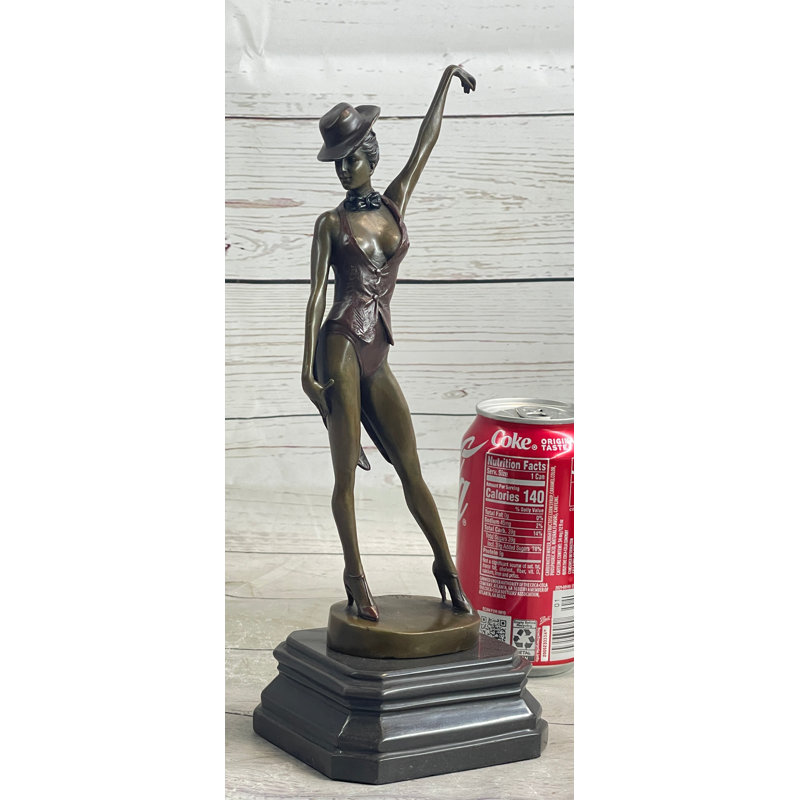 Figurines et sculptures dumaniennes