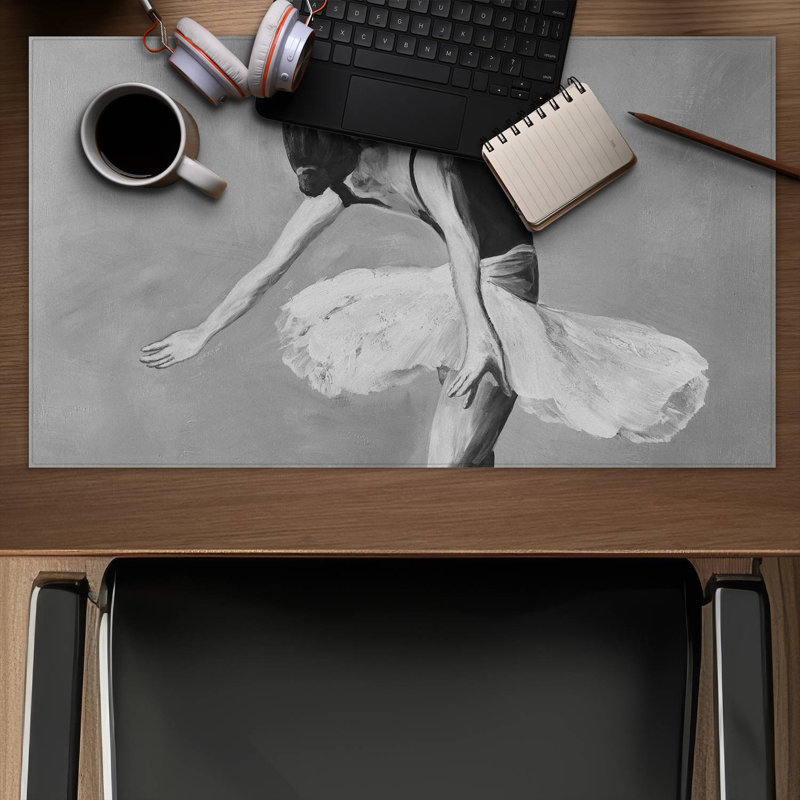 Classic ballet dancer - 14.00"x24.25" Desk mat