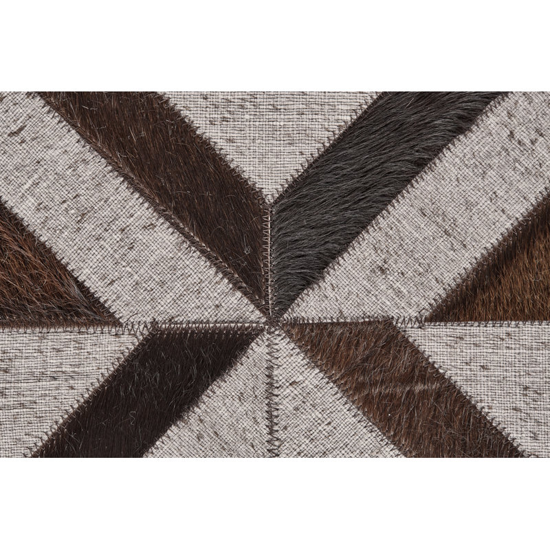 Grossi Geometric Indoor Rug, Rectangle 2' x 3'