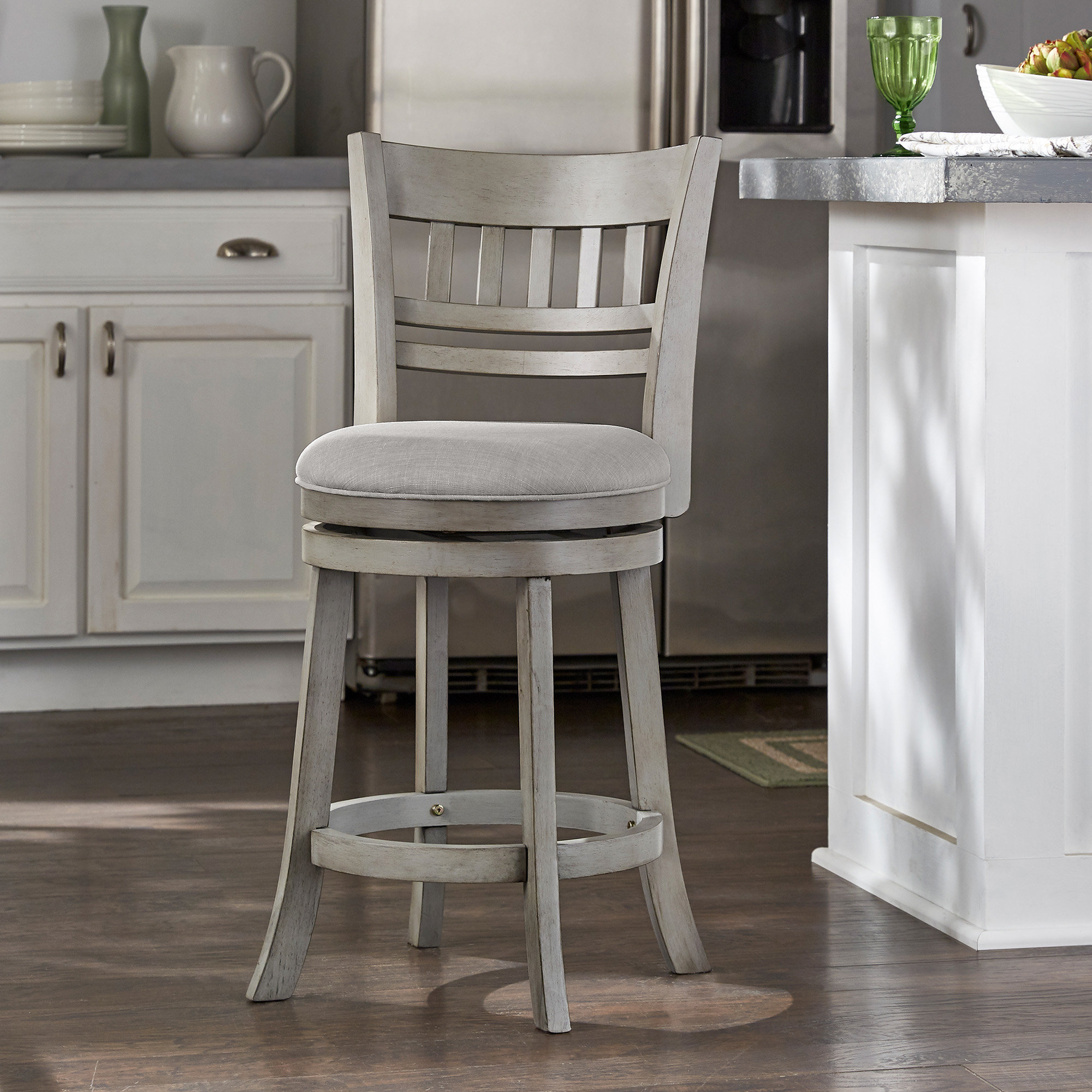 Hart 30 Bar Stool Seat Height: Counter Stool (24 Seat Height)