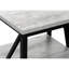 Table d'appoint moderne avec aspect bois gris et base en métal noir stratifié pour un décor polyvalent