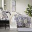 Courtepointe avec coussins décoratifs, bleu marine / brun clair, double / grand. Courtepointe mise à jour à motif cachemire 100% microfibre. Revers brossé. 2 taies décoratives, 3 coussins décoratifs. Motif cachemire réversible 6 pièces lavable à la machine, tous
