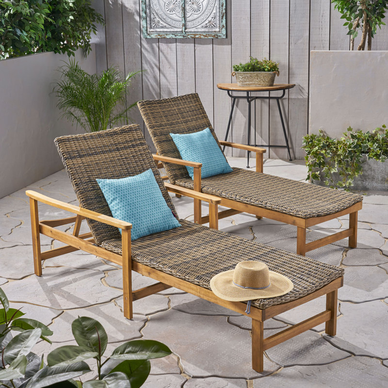 Ensemble de chaise longue inclinable Acasia de 78,75 po Amanraj, Structure naturelle et brute / coussin gris