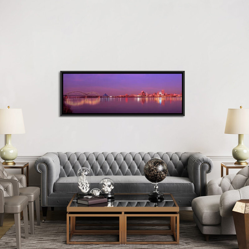 Impression sur toile tendue « night memphis », H 12 po x l 36 po x P 1,5 po, Cadre noir