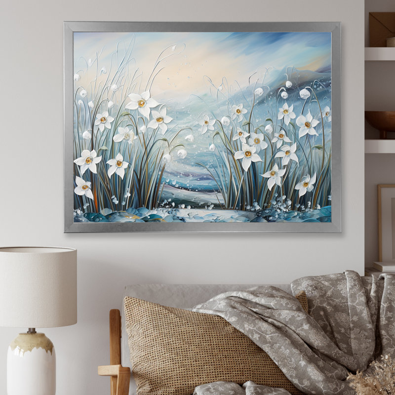 «Snowdrop Flowers Field In Winter I», reproduction sur toile, Cadre simple argenté, H 30 po x l 40 po x P 1,5 po