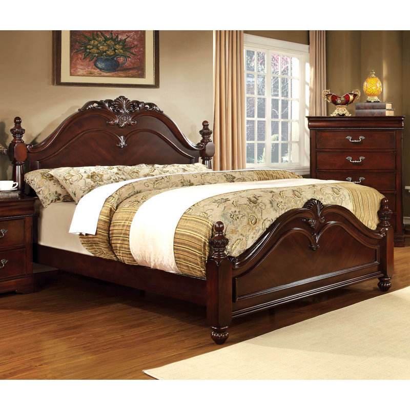 Treska 63'' W 8 - Drawer Dresser