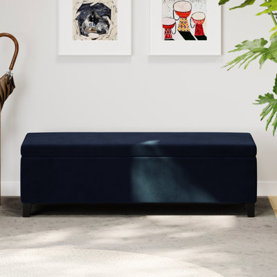 Velours bleu foncé pour un rangement supplémentaire et des sièges confortables pour la maison