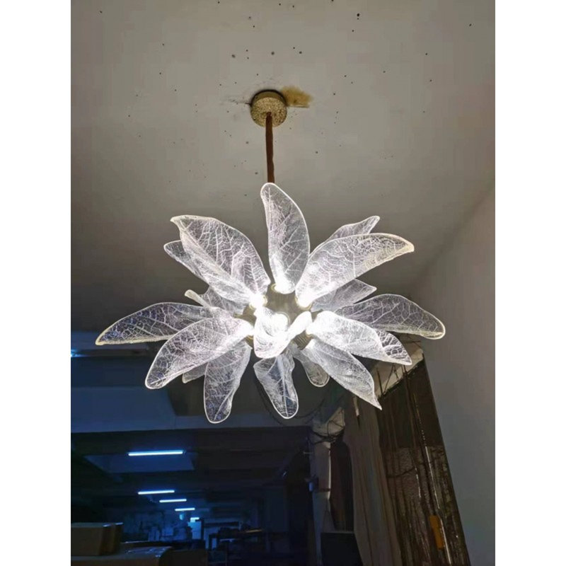 Lustre fantaisie 4 lumières Murana, Couleurs mélangées, H 24 po x l 24 po x P 24 po, Laiton poli