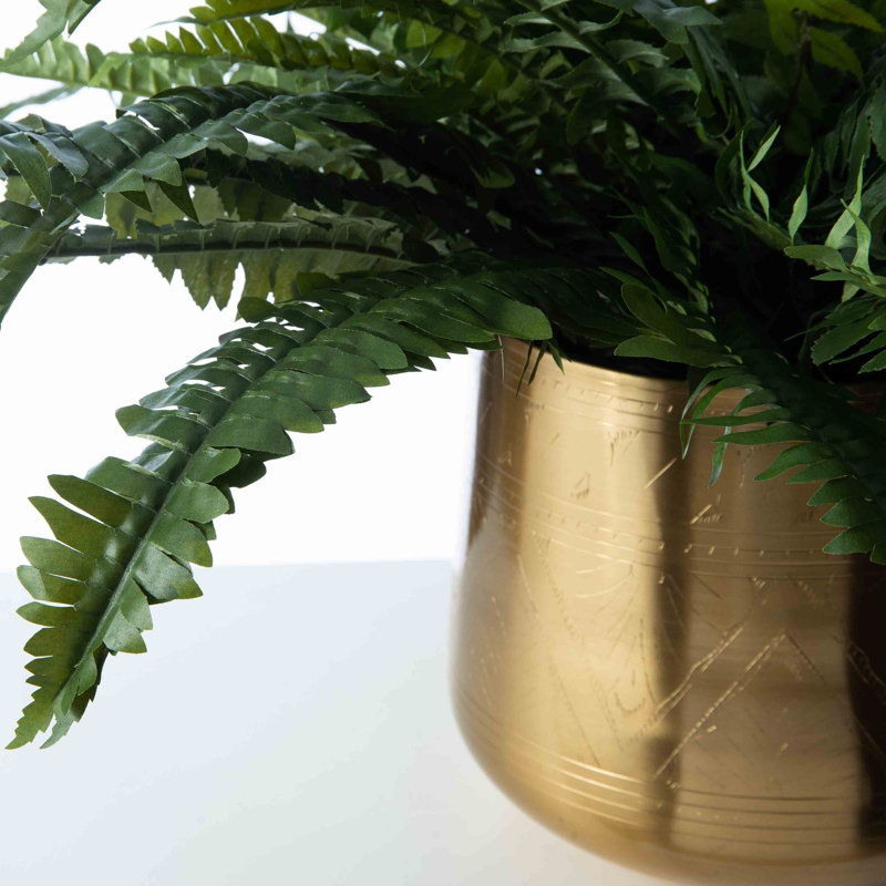Fougère artificielle en pot