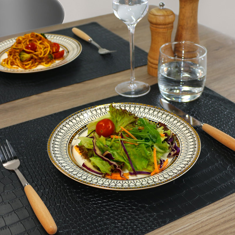 Ensemble de 4 napperons en similicuir, tapis de table en polyuréthane, imperméable, résistant aux taches, résistant à la chaleur, facile à nettoyer pour la table de salle à manger, la table de conférence