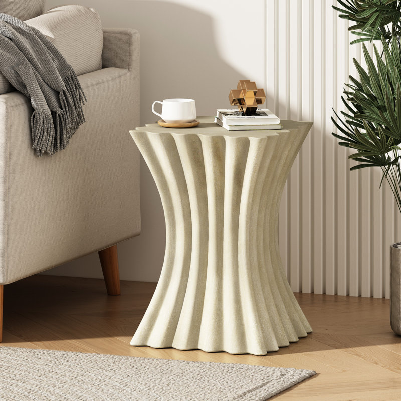 Table d'appoint en oxyde de magnésium, fini brun antique, forme ondulée, sans assemblage, 60 cm H, 42 cm L, 41 cm l, idéale pour une tasse de café, des livres ou des plantes, supporte jusqu'à 90 kg, motif ondulé unique, grande durabilité.