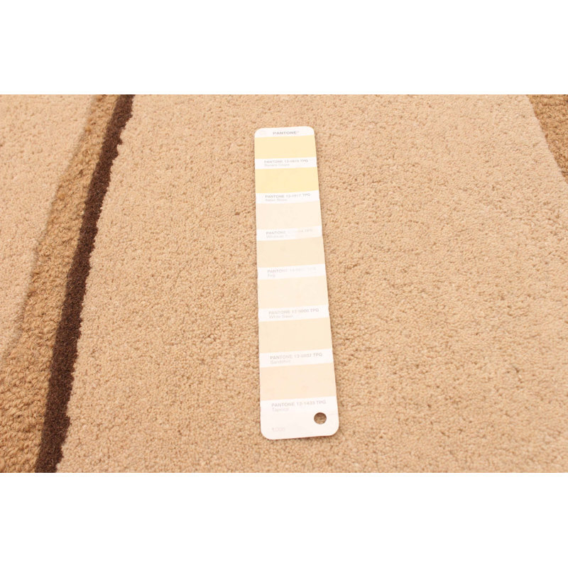 Tapis kaki clair en laine touffeté à la main Prunier