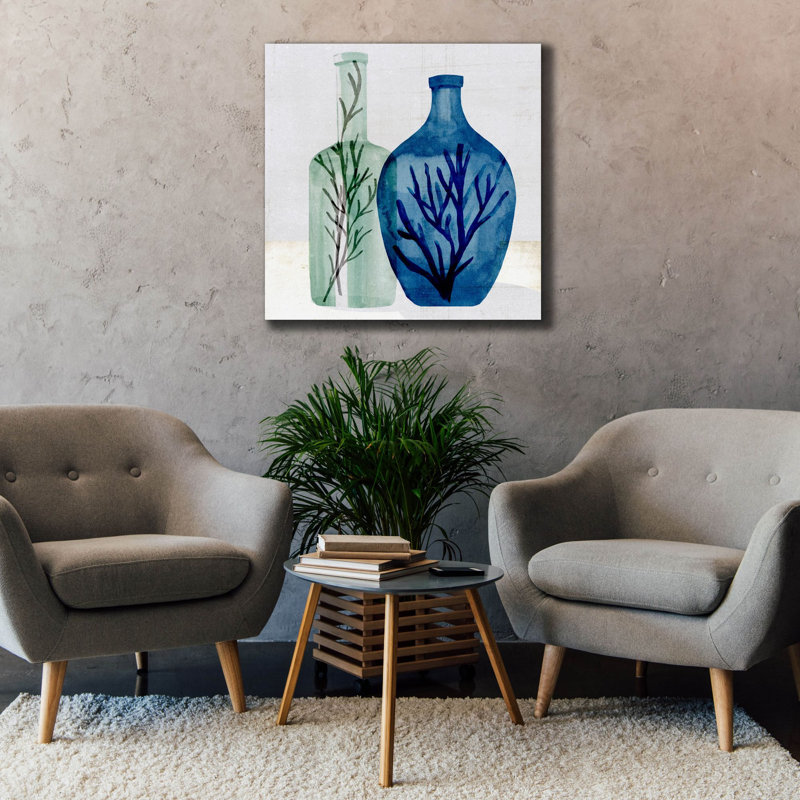  «Laura Gibson _sea Glass Vase 1» par Annie Warren, art mural sur toile, 37 po x 37 po